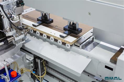 horizontal dowel insertion machine